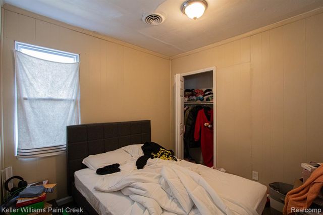 8284 Dodge Avenue, Warren, MI 48089