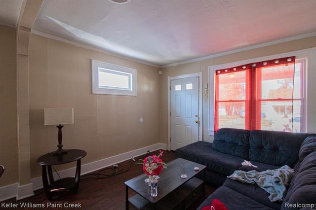 8284 Dodge Avenue, Warren, MI 48089