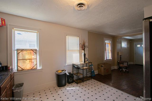 8284 Dodge Avenue, Warren, MI 48089