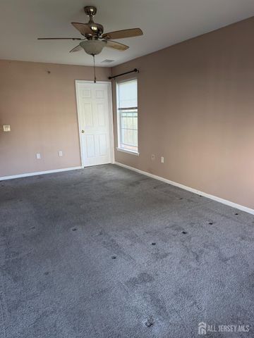 123 Chariot Court, Piscataway, NJ 08854