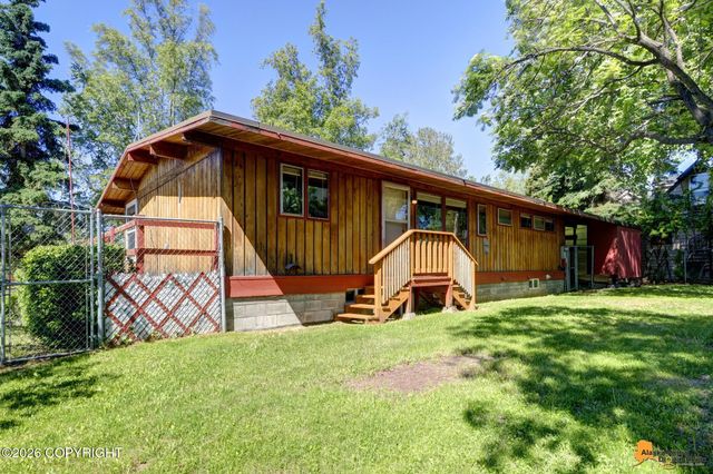 1575 H Street, Anchorage, AK 99501