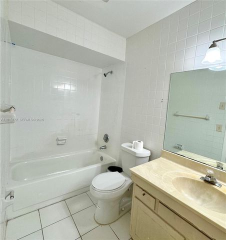 2500 SW 81st Ave 401, Davie, FL 33324