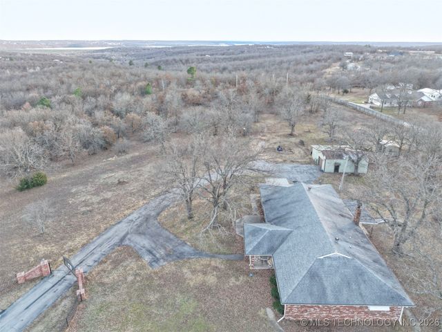 9742 State Hwy 20, Skiatook, OK 74070