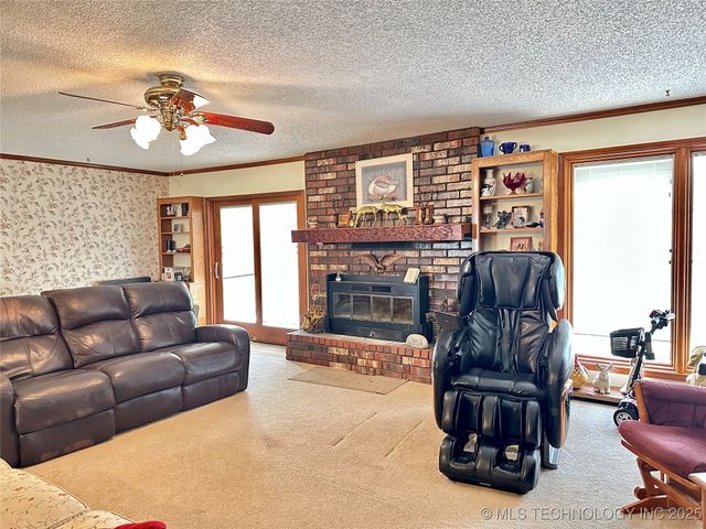 9742 State Hwy 20, Skiatook, OK 74070