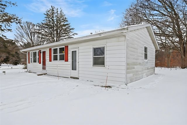 10809 N 12th Street, Plainwell, MI 49080