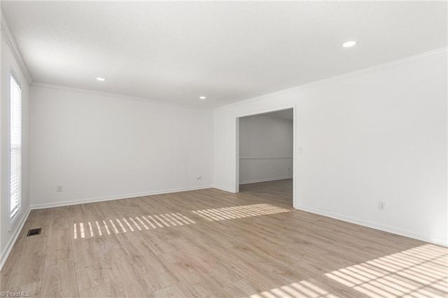 4221 Clovelly Drive, Greensboro, NC 27406