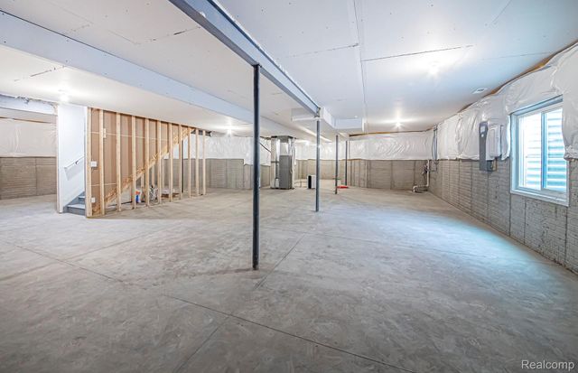 50632 Crusader Drive, Macomb Township, MI 48042