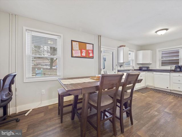 133 N CHURCH ST, Waynesboro, PA 17268