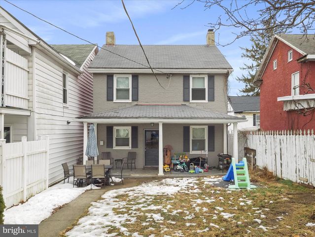 133 N CHURCH ST, Waynesboro, PA 17268