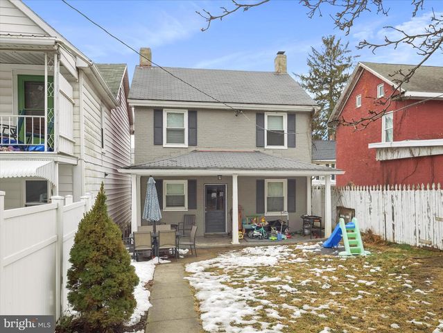 133 N CHURCH ST, Waynesboro, PA 17268