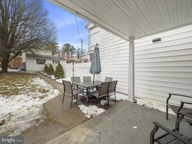 133 N CHURCH ST, Waynesboro, PA 17268