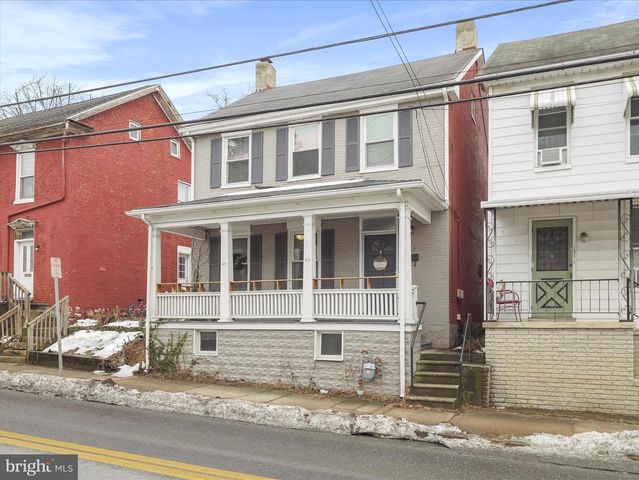 133 N CHURCH ST, Waynesboro, PA 17268