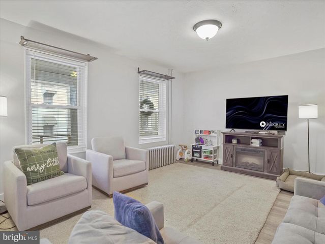 133 N CHURCH ST, Waynesboro, PA 17268