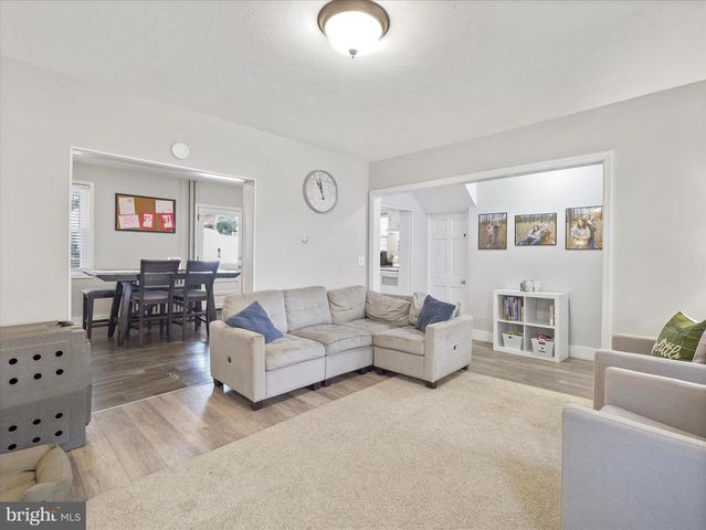 133 N CHURCH ST, Waynesboro, PA 17268