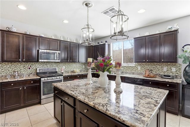 10593 Hamdem Avenue, Las Vegas, NV 89129