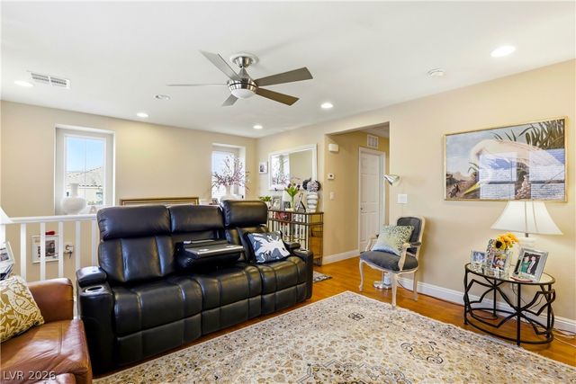 10593 Hamdem Avenue, Las Vegas, NV 89129