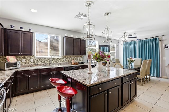 10593 Hamdem Avenue, Las Vegas, NV 89129