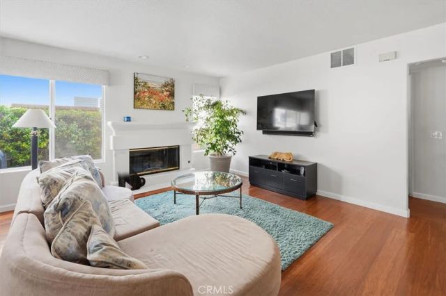 23029 Weymouth Place, Valencia, CA 91354