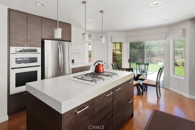 23029 Weymouth Place, Valencia, CA 91354