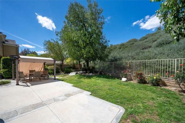 23029 Weymouth Place, Valencia, CA 91354