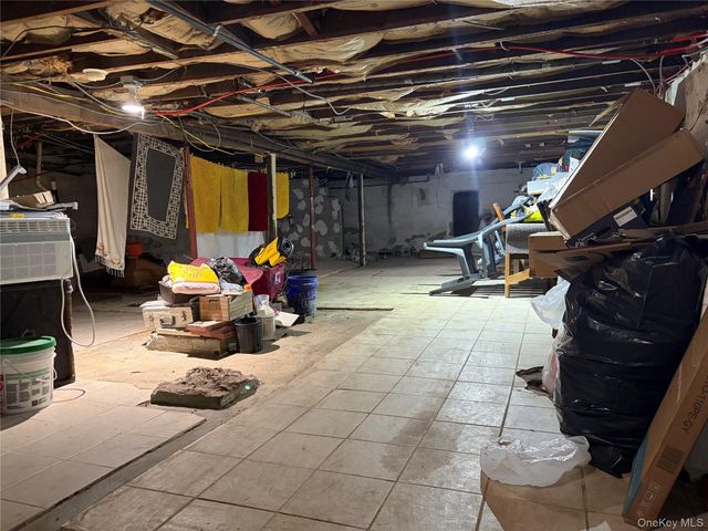 2518 Deerfield Road, Far Rockaway, NY 11691