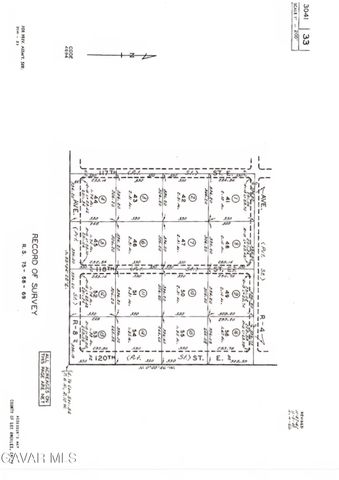 Cor Avenue R8 Pvt 118th, Sun Village, CA 93543
