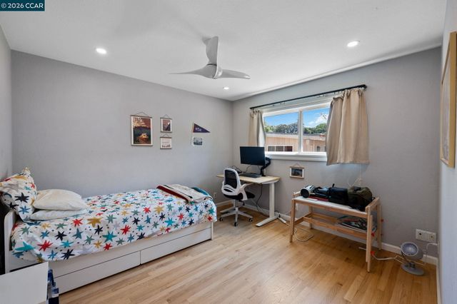2420 Doidge Ave, Pinole, CA 94564