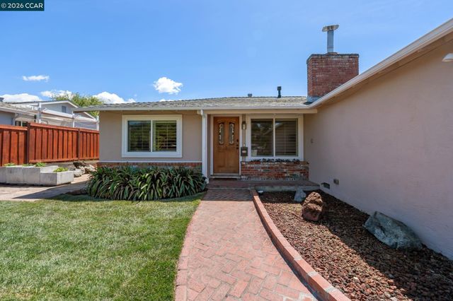 2420 Doidge Ave, Pinole, CA 94564