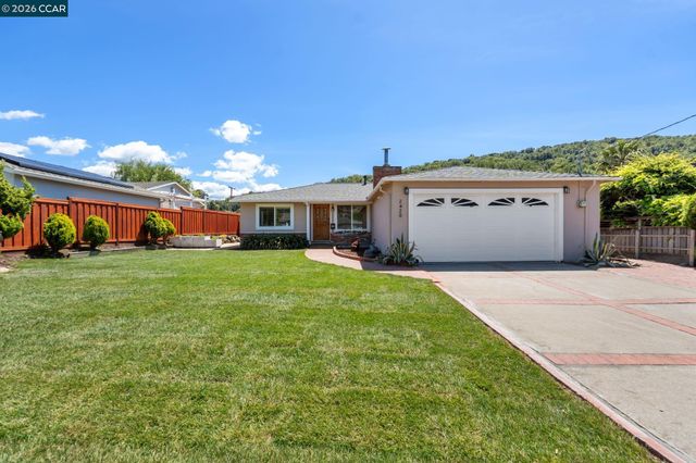 2420 Doidge Ave, Pinole, CA 94564