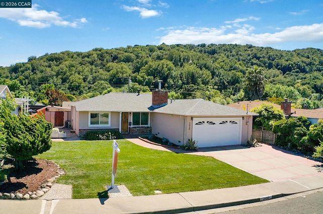 2420 Doidge Ave, Pinole, CA 94564