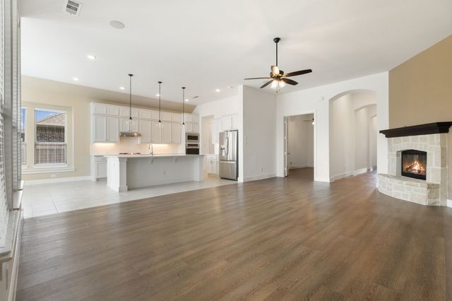 1696 Storey Lane, Waxahachie, TX 75165
