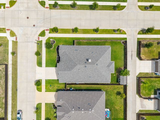 1696 Storey Lane, Waxahachie, TX 75165