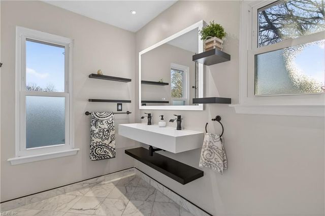 6415 Pelican CRES N, Suffolk, VA 23435