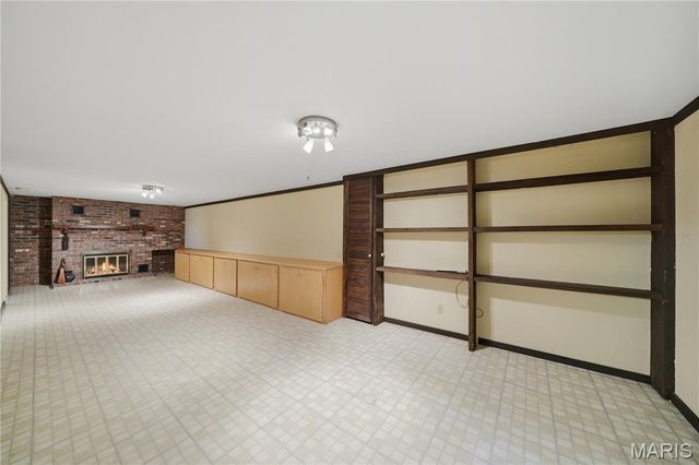 2005 Cleopatra Drive, Fenton, MO 63026