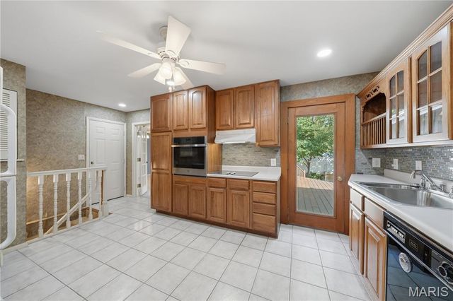 2005 Cleopatra Drive, Fenton, MO 63026
