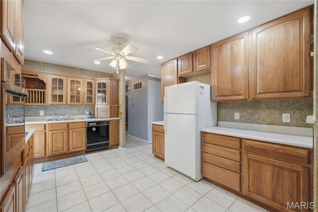 2005 Cleopatra Drive, Fenton, MO 63026