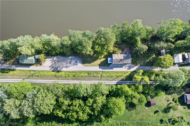 842 River Road, Davisville, WV 26142