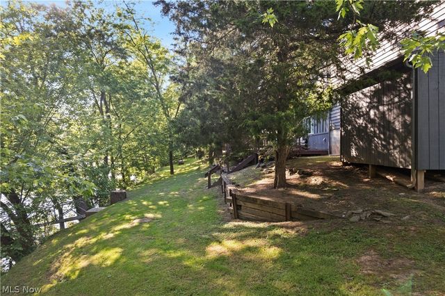 842 River Road, Davisville, WV 26142