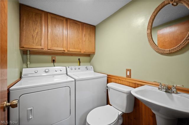 842 River Road, Davisville, WV 26142