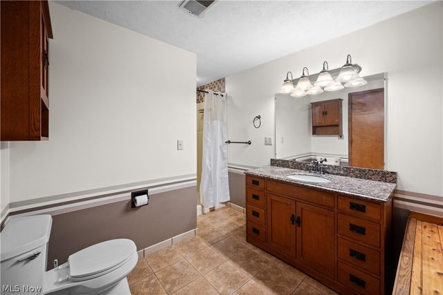 842 River Road, Davisville, WV 26142