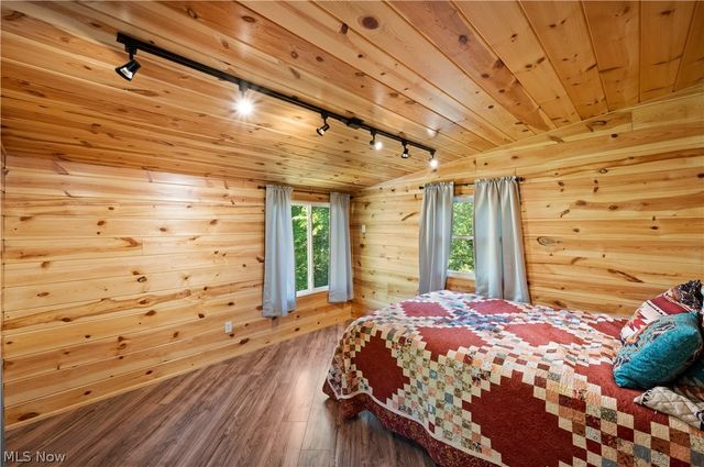 842 River Road, Davisville, WV 26142