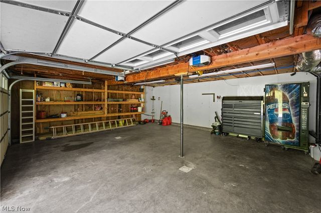 842 River Road, Davisville, WV 26142