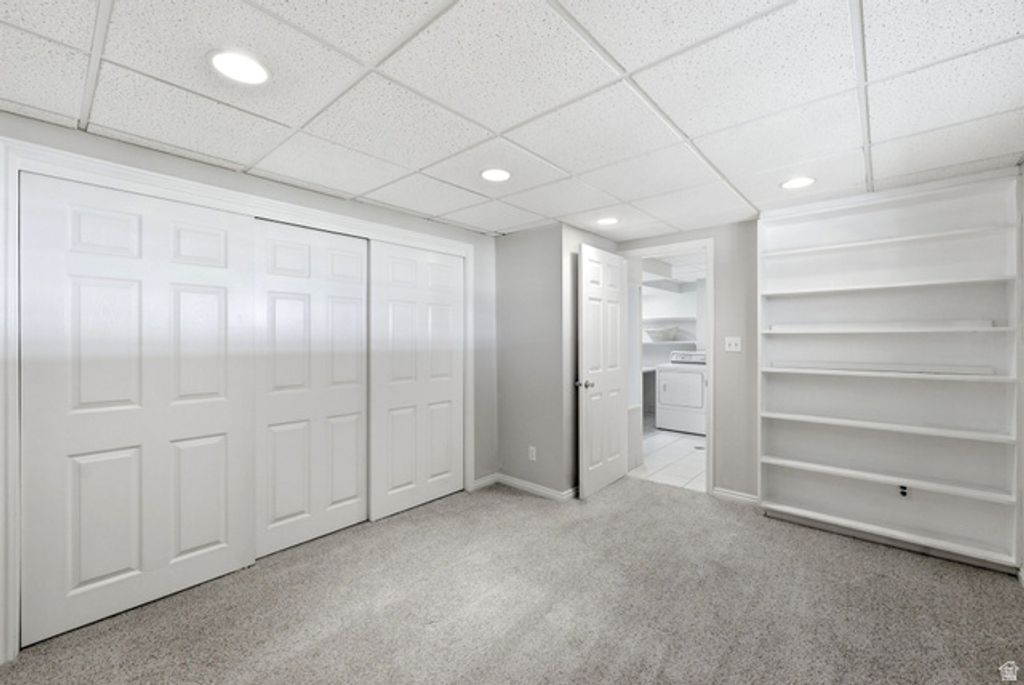 Image 30 of property listing at 2551 E SUNDOWN AVE, Cottonwood Heights, UT 84121