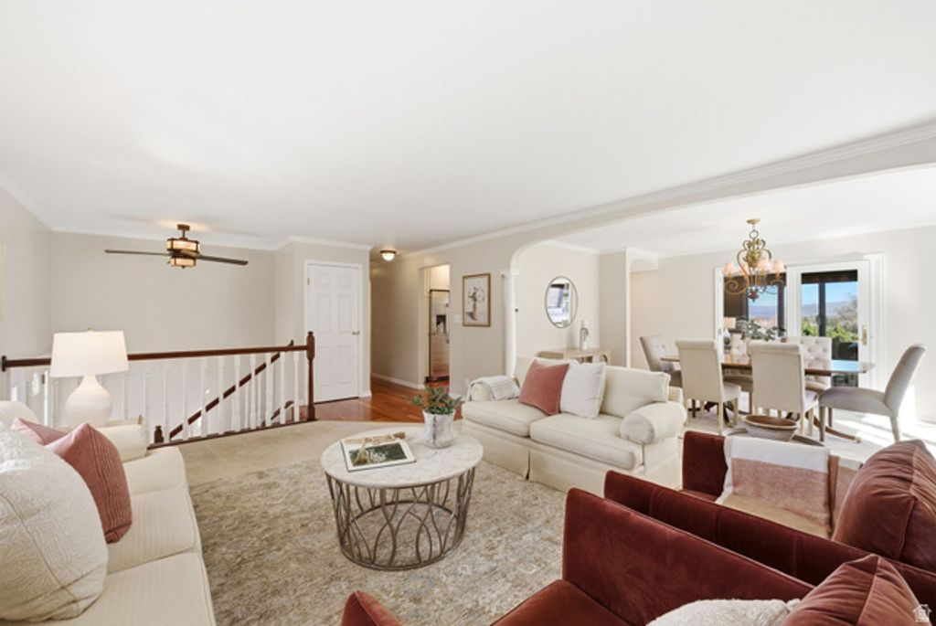 Image 7 of property listing at 2551 E SUNDOWN AVE, Cottonwood Heights, UT 84121