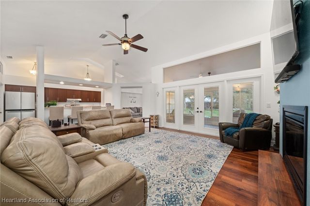 105 Watersedge Lane, Lake Placid, FL 33852