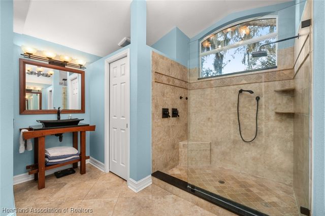 105 Watersedge Lane, Lake Placid, FL 33852