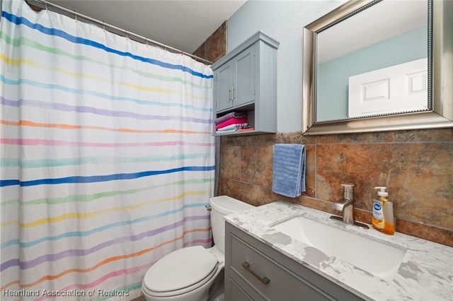 105 Watersedge Lane, Lake Placid, FL 33852