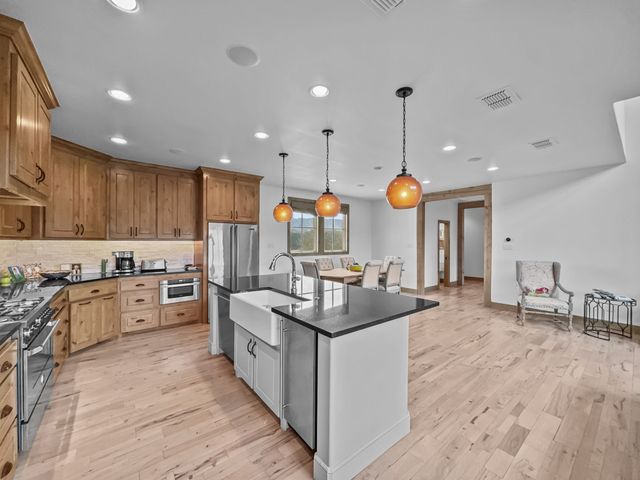 2044 Harbor Way 501, Graford, TX 76449