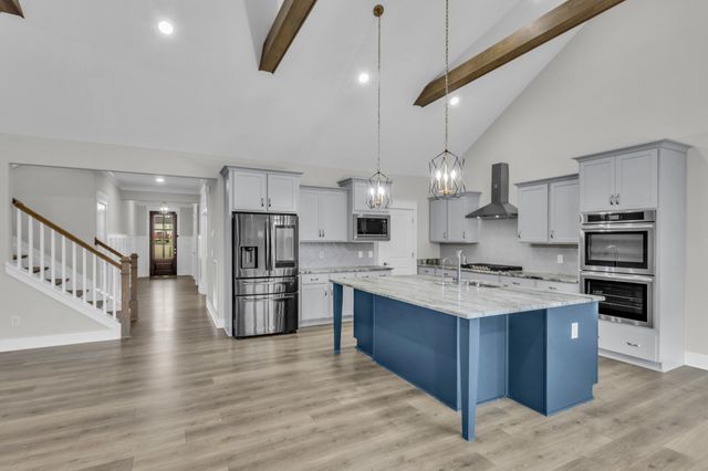 5043 High Park Hill Dr, Arrington, TN 37014