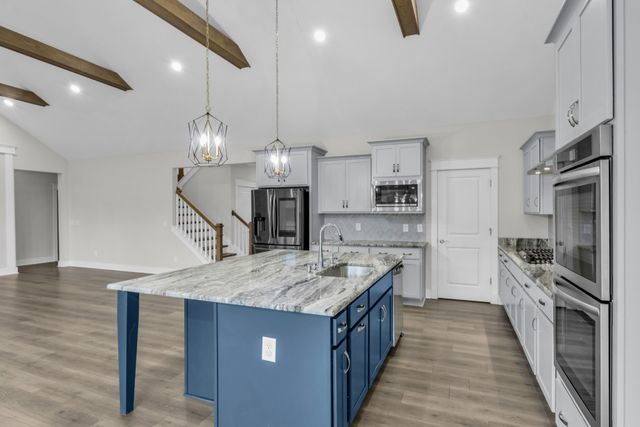 5043 High Park Hill Dr, Arrington, TN 37014